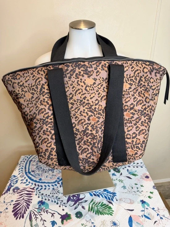 AllSaints Black Leather Logo Patch - Picture 3 of 10